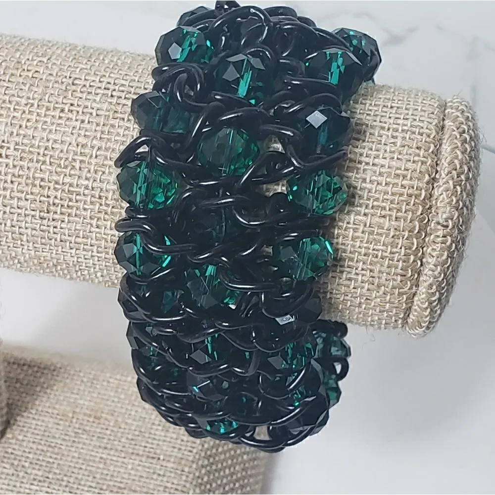 VINTAGE Chunky Black Chain & Faceted Beads Stretch Bracelet